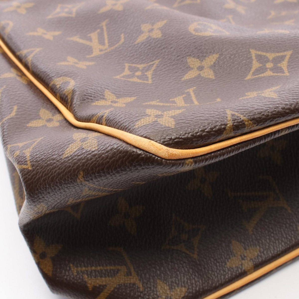 Louis Vuitton Batignolles Vertical · Monogram