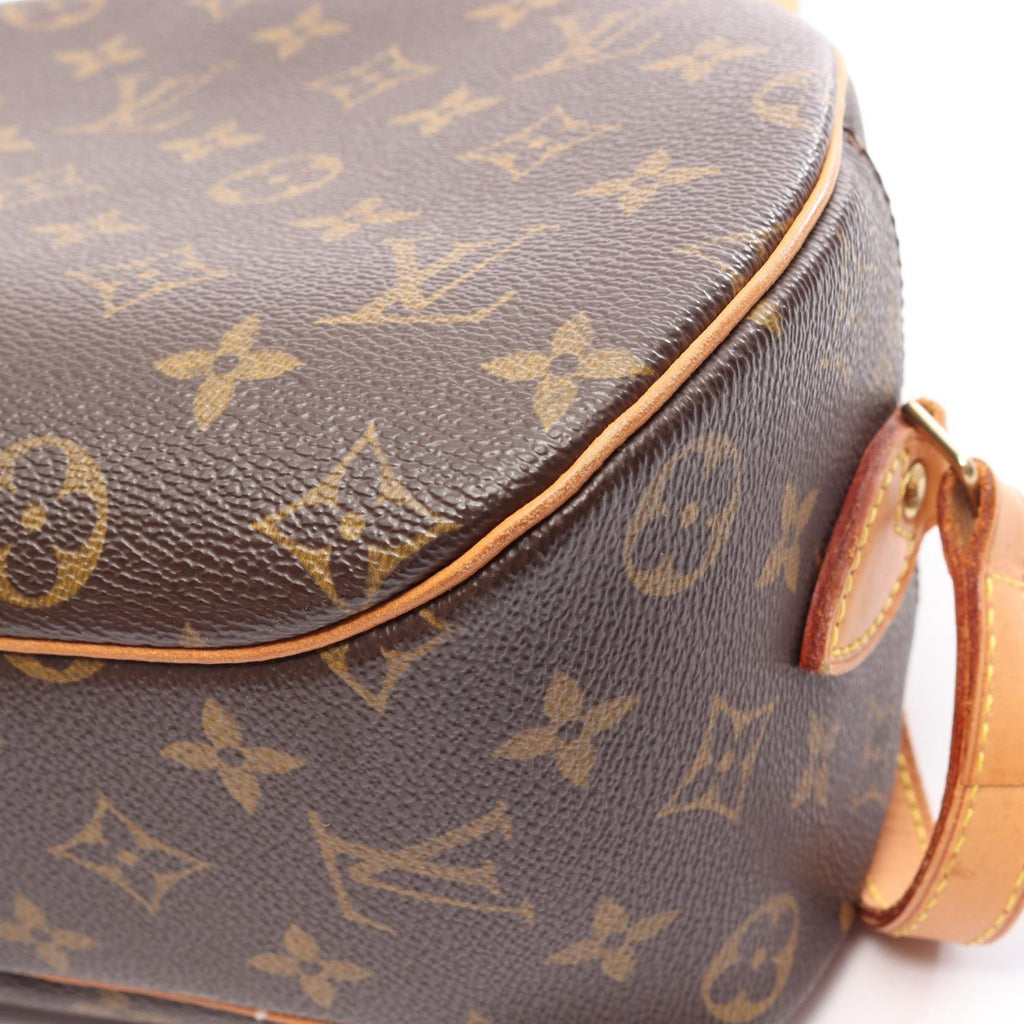 Louis Vuitton Blois · Monogram