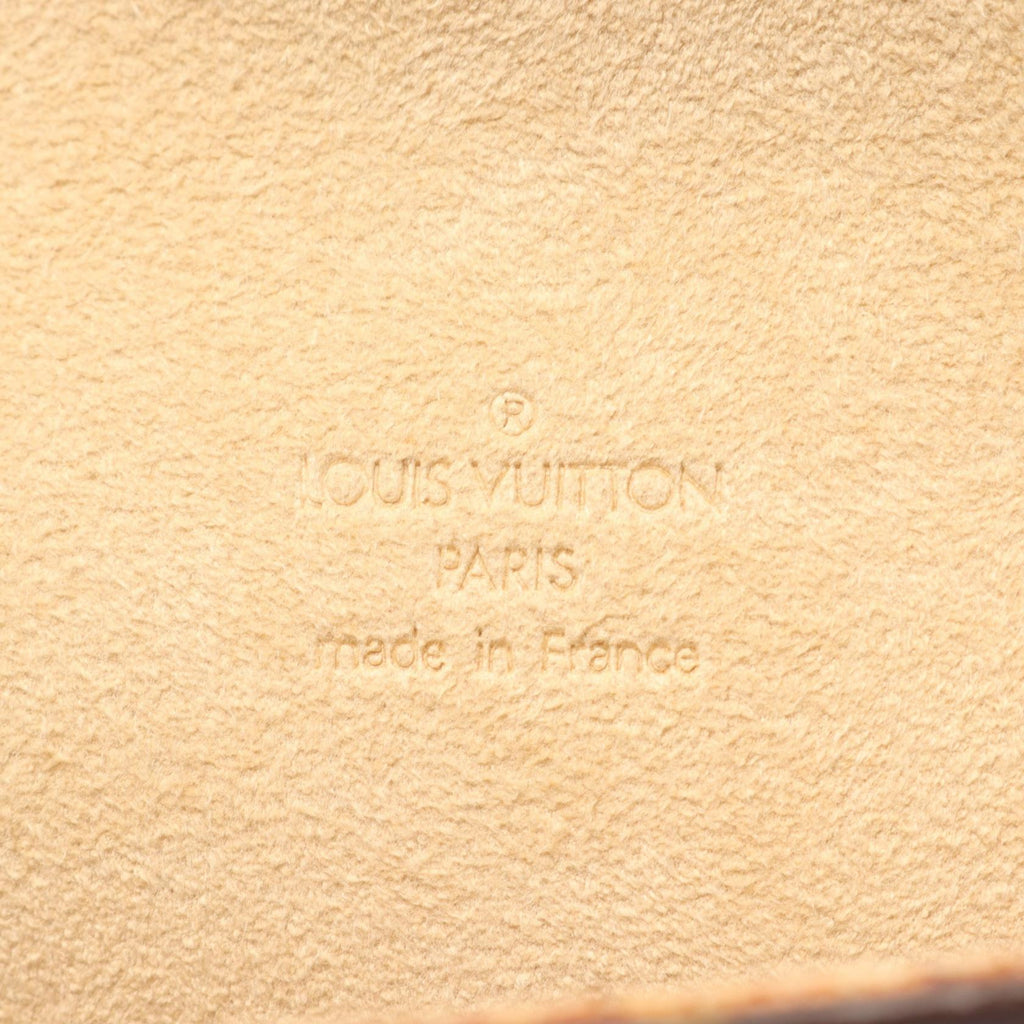Louis Vuitton Pochette Florentine · Monogram