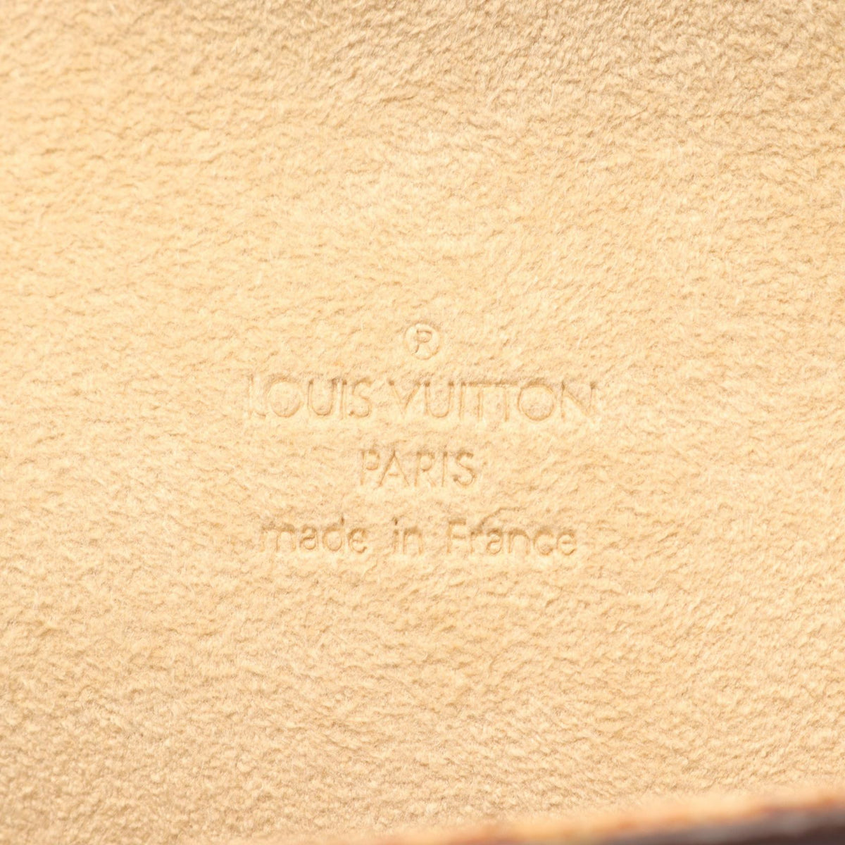 Louis Vuitton Pochette Florentine · Monogram