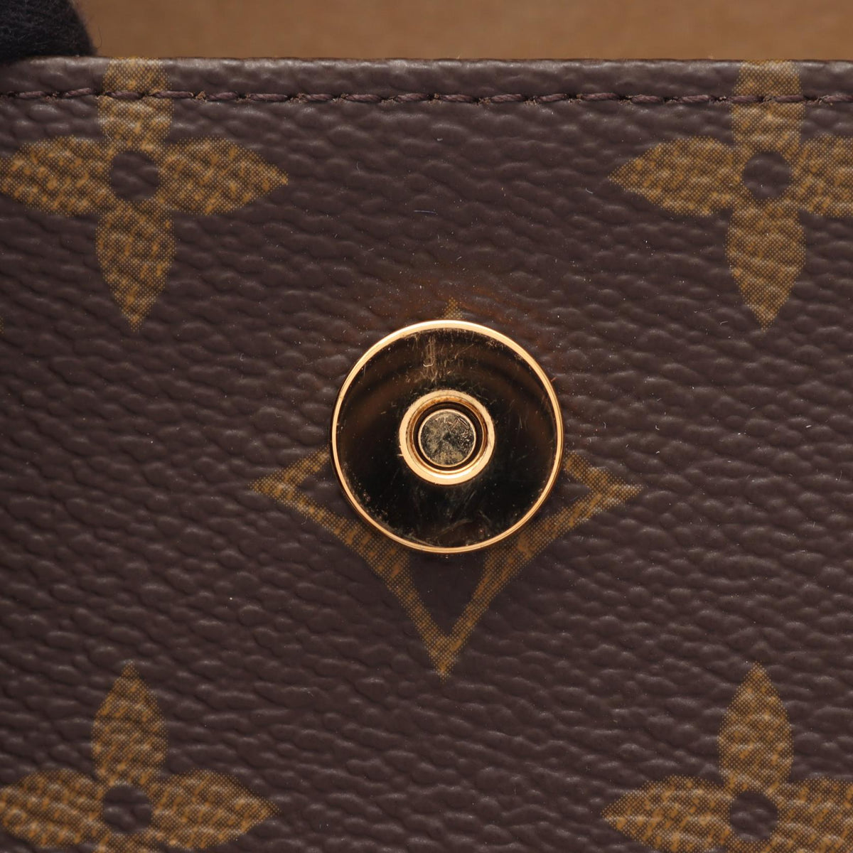 Louis Vuitton Pochette Florentine · Monogram