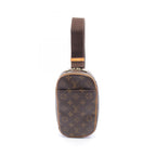 Louis Vuitton Pochette Gange · Monogram