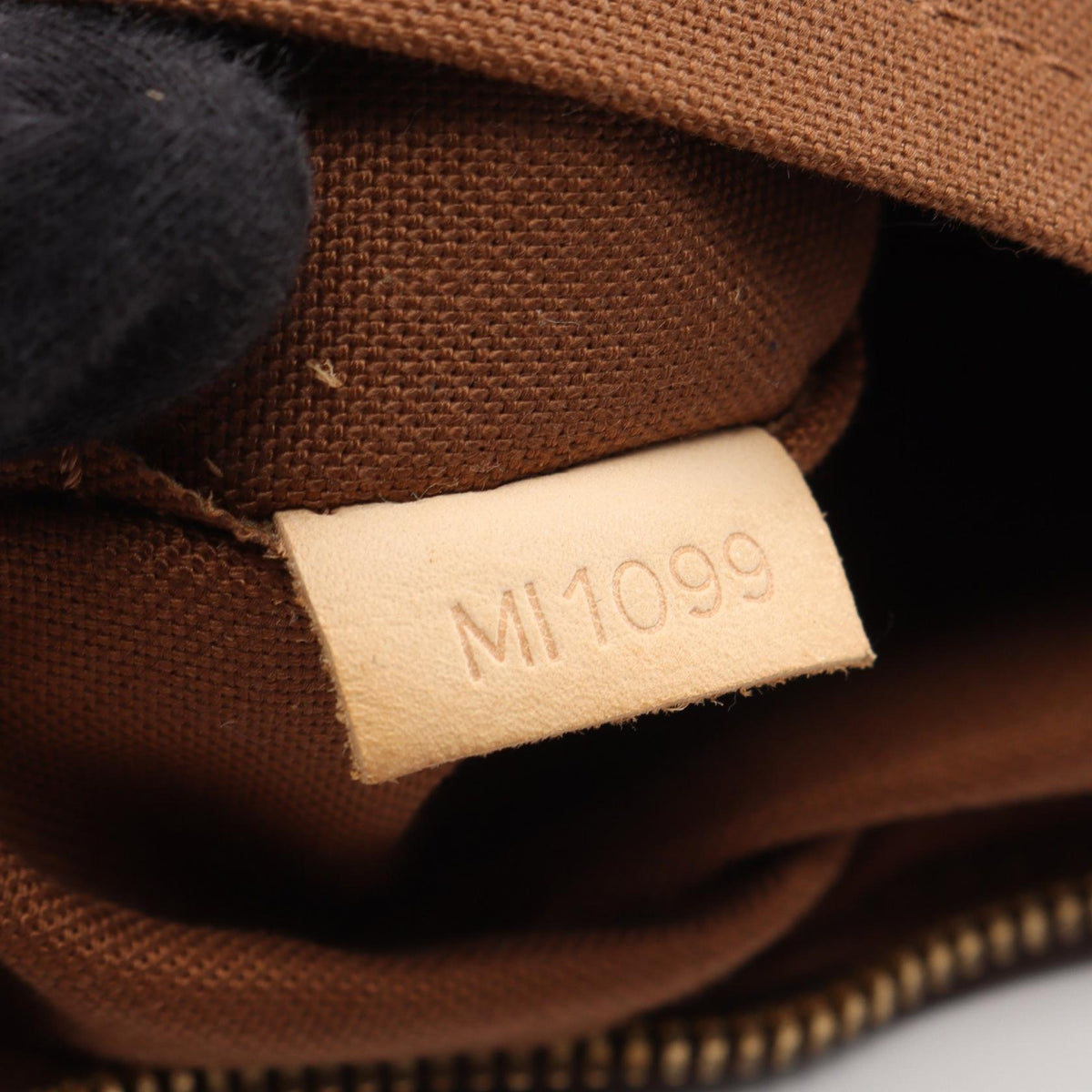 Louis Vuitton Thames PM · Monogram