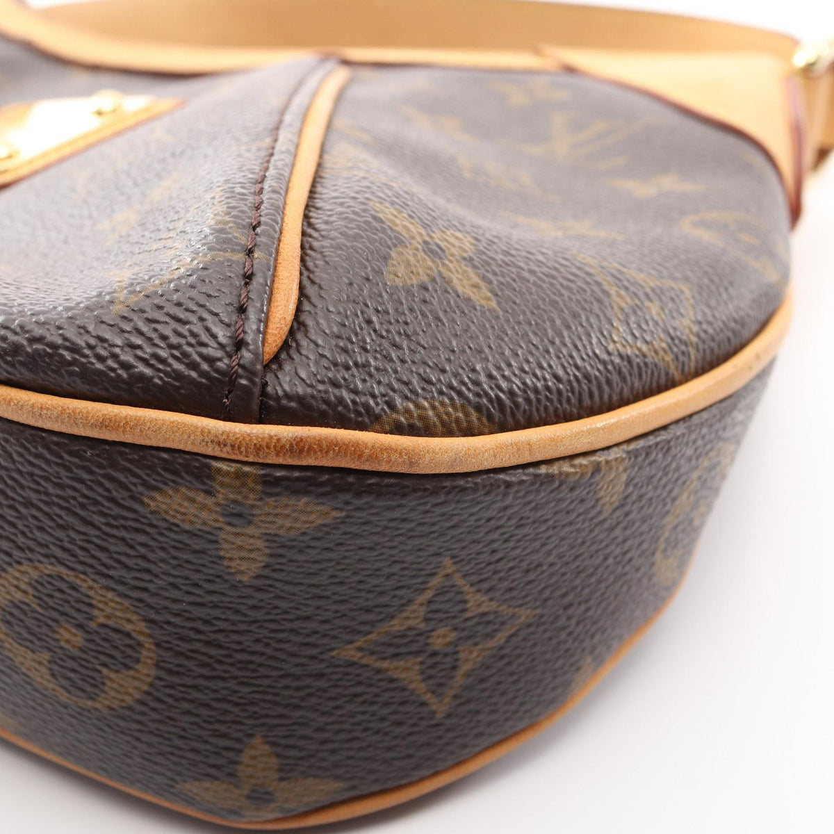 Louis Vuitton Thames PM · Monogram