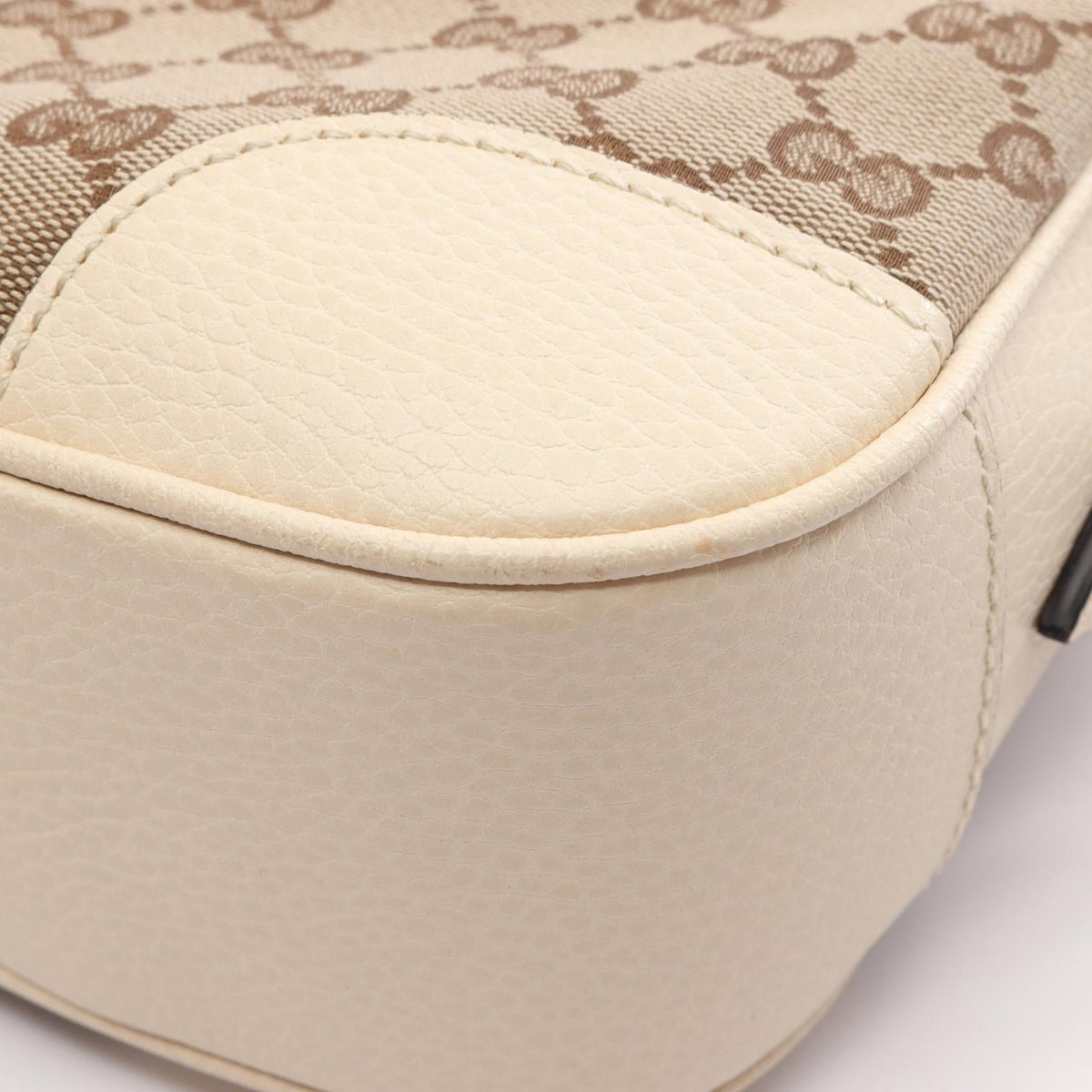 Gucci · Bree · GG Canvas Crossbody