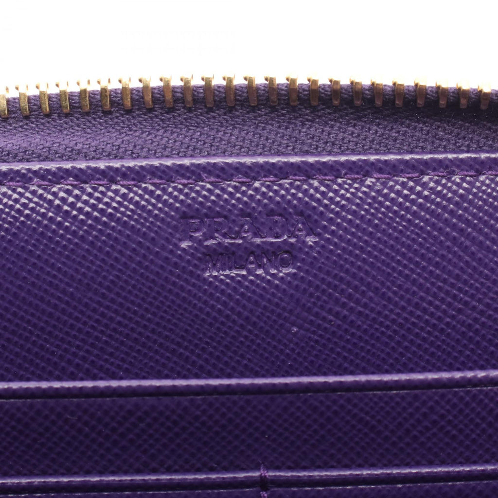 Prada Saffiano · Zip Wallet