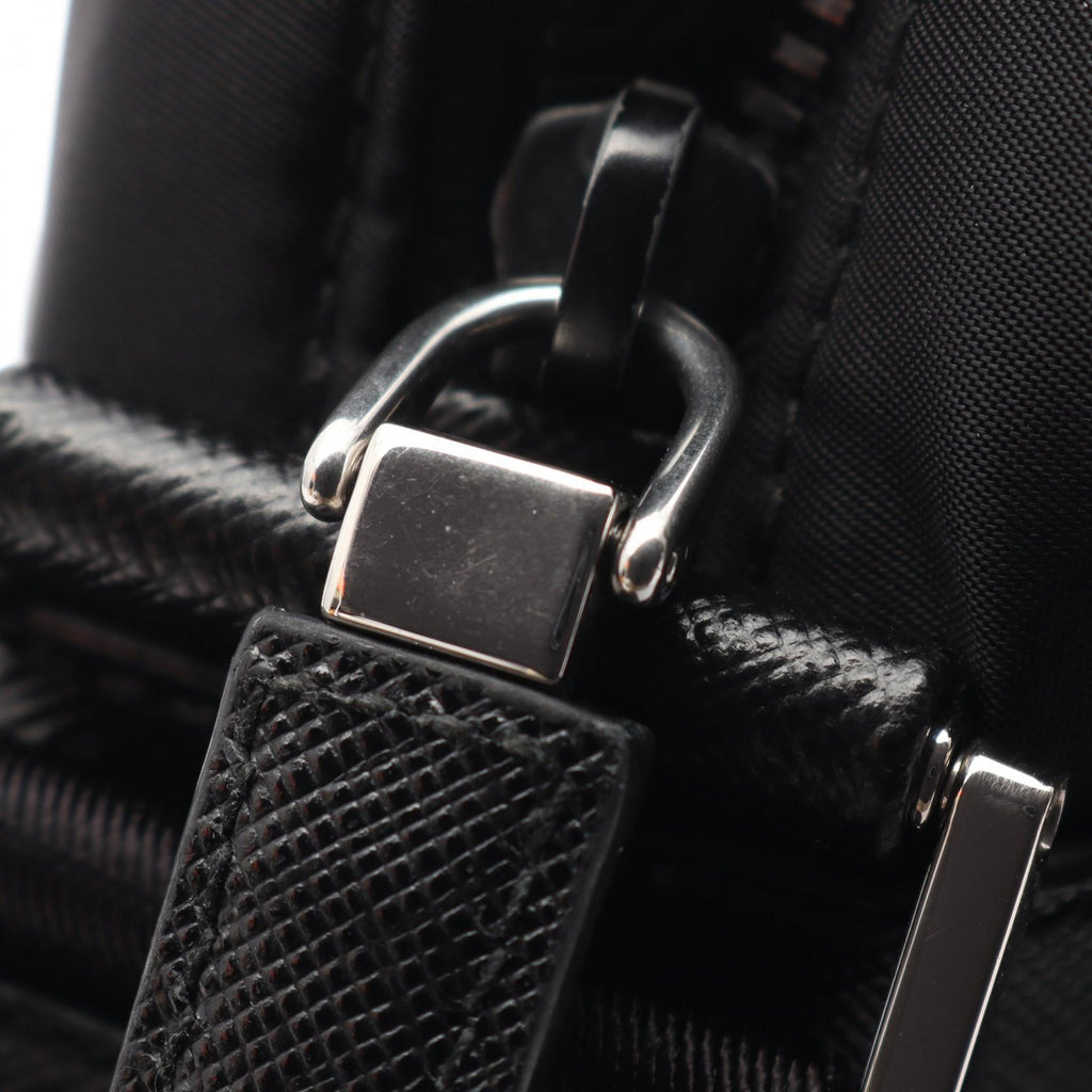 Prada Re-Nylon Tessuto · Saffiano