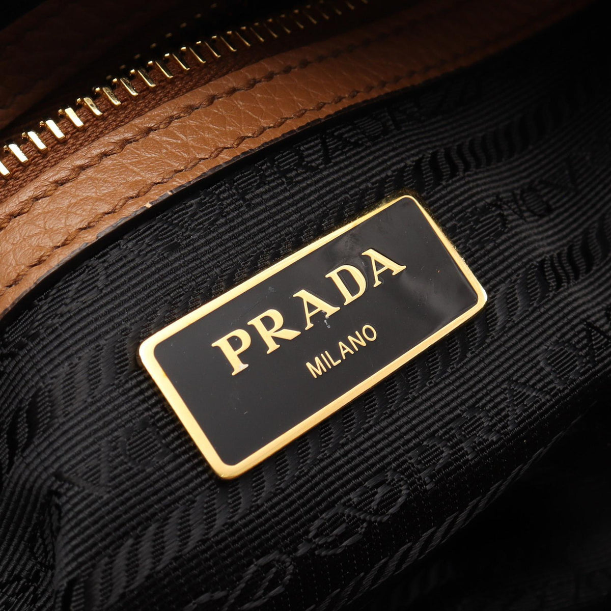 Prada Vitello Phenix · Leather Crossbody