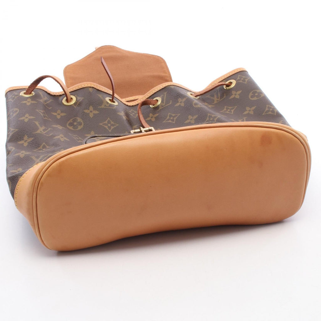 Louis Vuitton Montsouris MM · Monogram