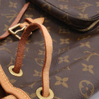 Louis Vuitton Montsouris MM · Monogram