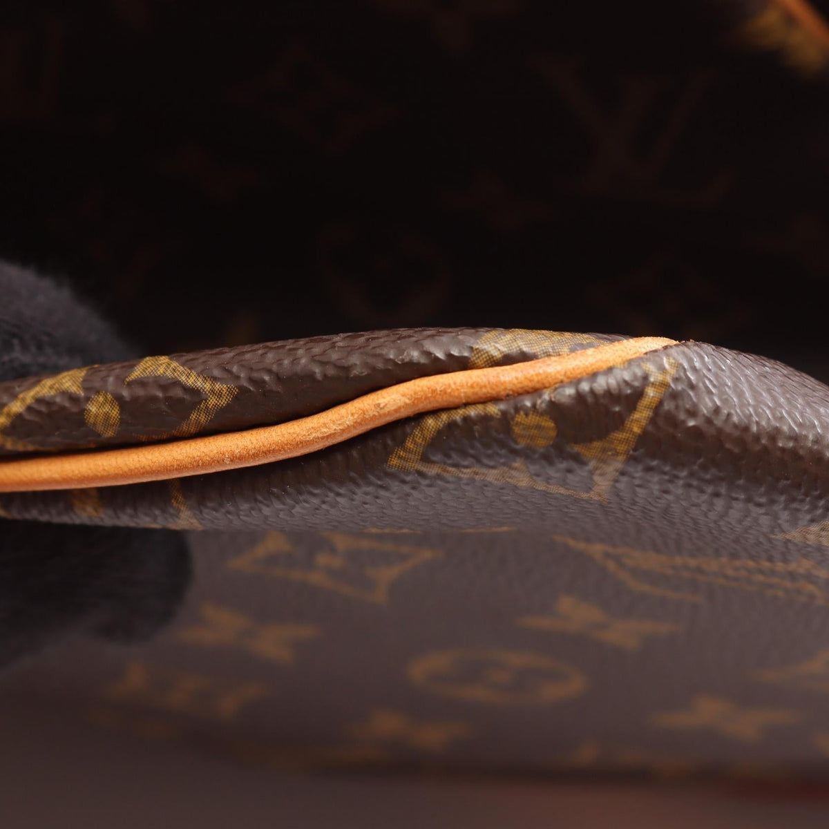 LOUIS VUITTON Keepall 55 · Monogram