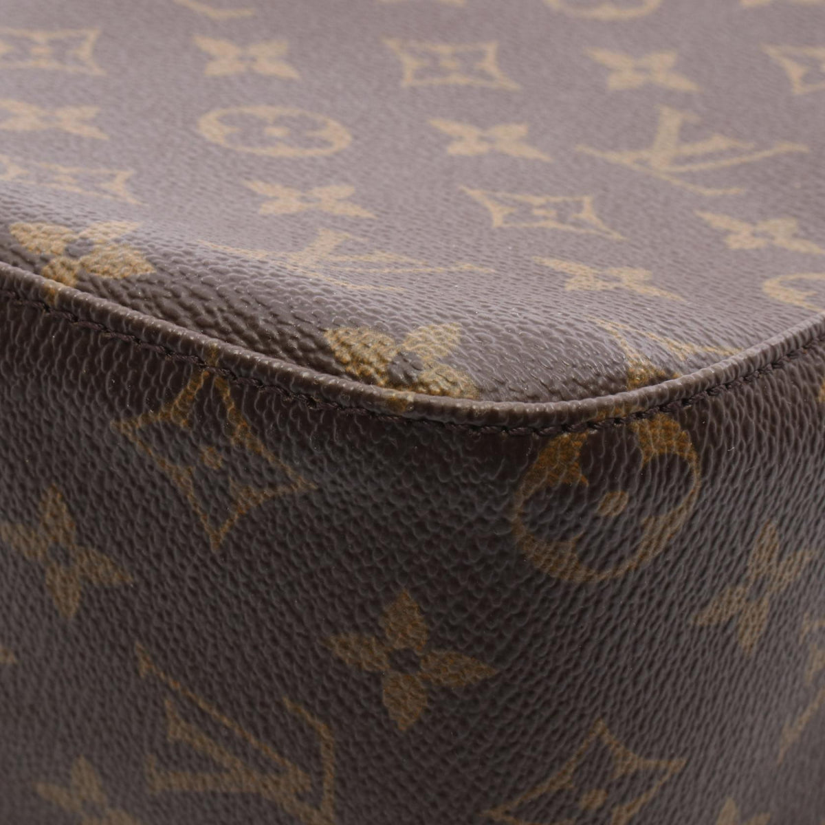 Louis Vuitton Looping MM · Monogram