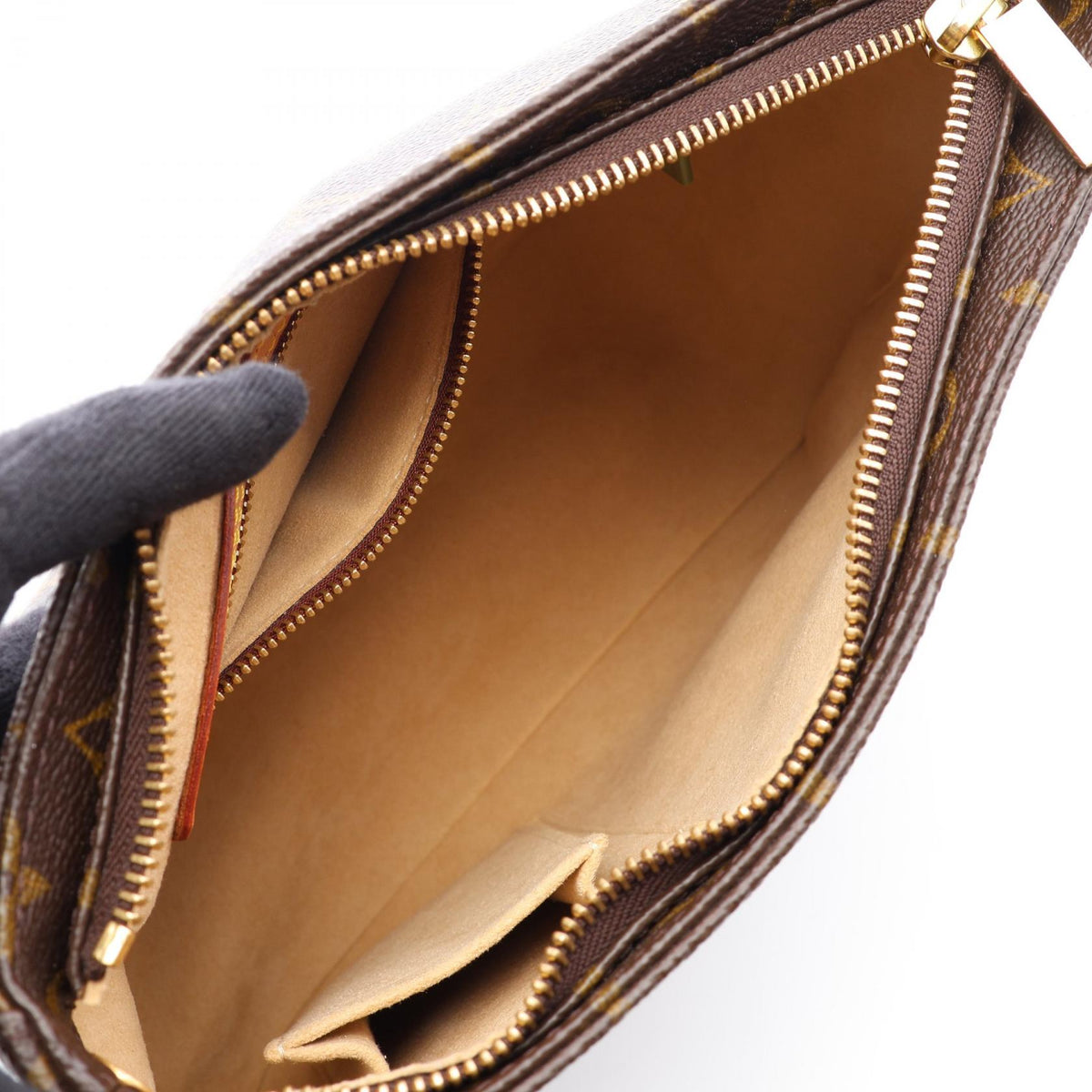 Louis Vuitton Looping MM · Monogram