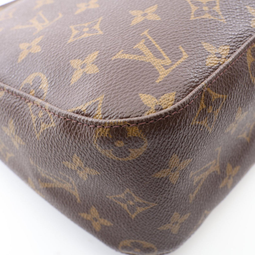 Louis Vuitton Looping MM · Monogram