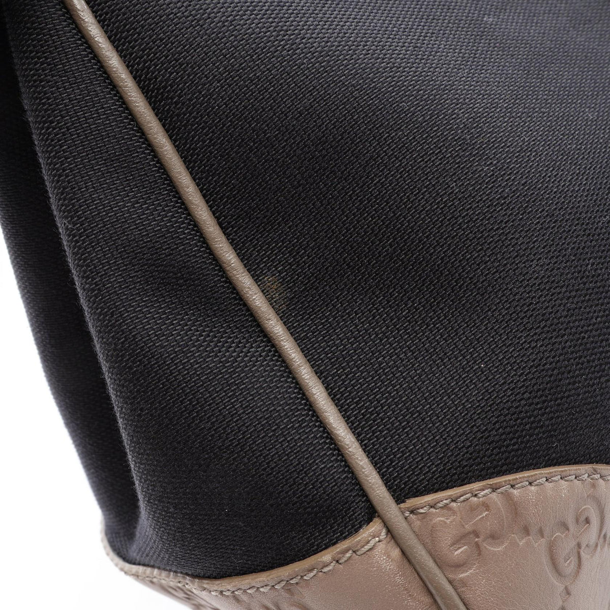 Gucci Guccissima · Canvas Leather