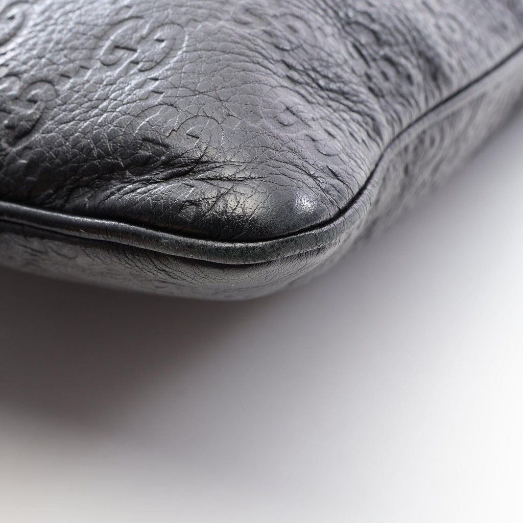 Gucci Guccissima · Leather Messenger