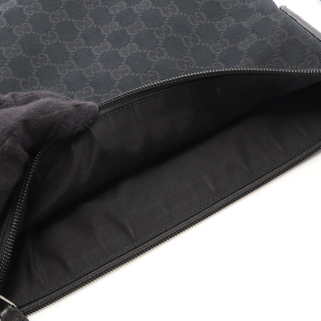 Gucci GG Canvas · Shoulder Bag