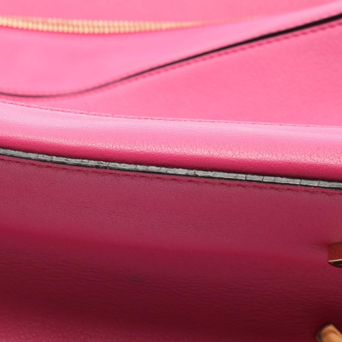 Loewe Puzzle Medium · Leather