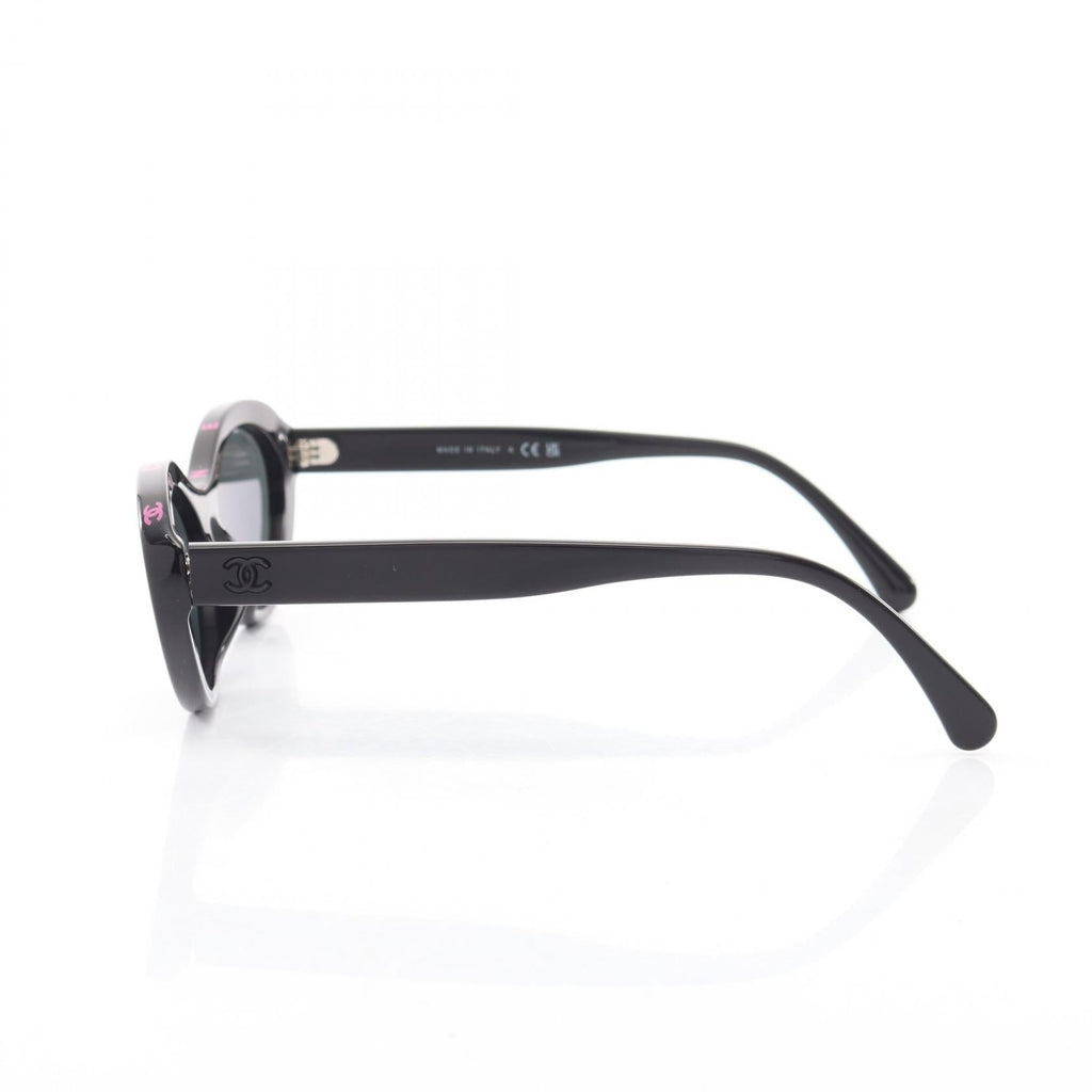 Chanel Coco Mark · Oval Sunglasses