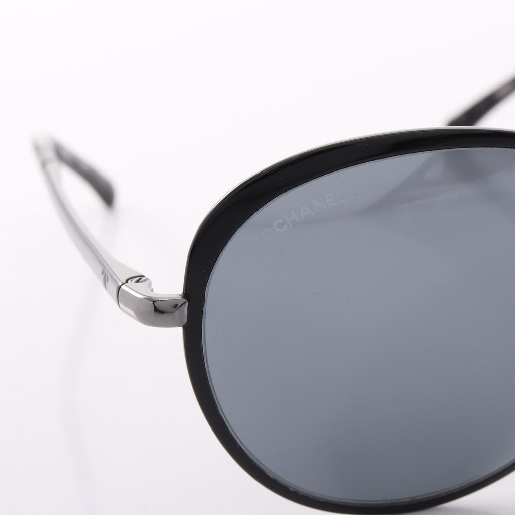 Chanel Coco Mark · Sunglasses