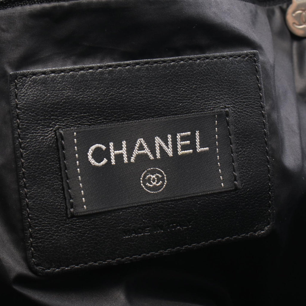 Chanel Coco Neige · Doudoune Tote