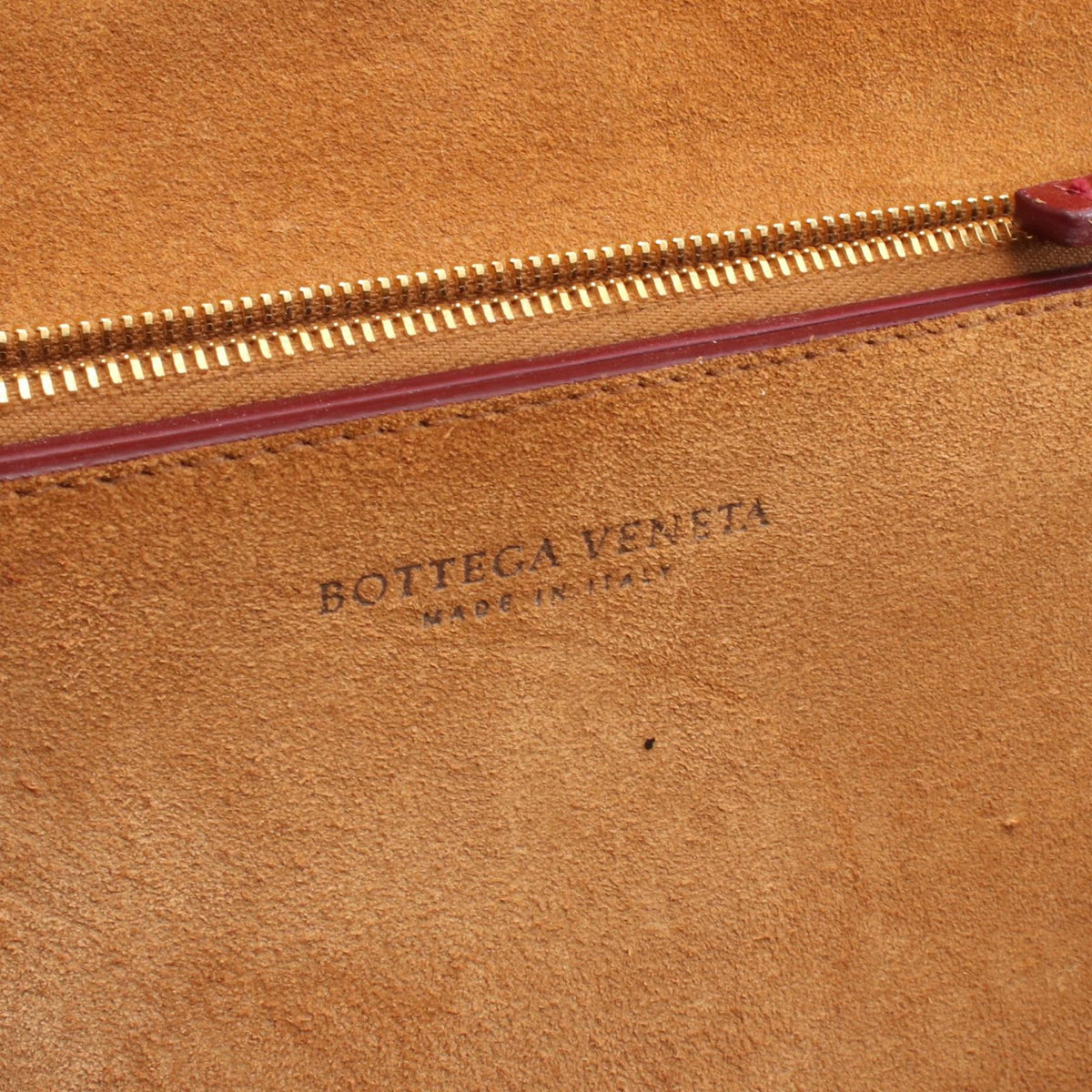 Bottega Veneta The Classic · Leather