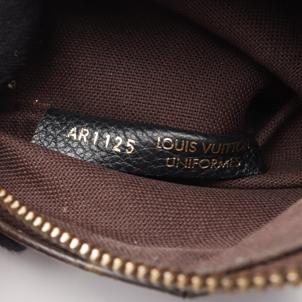 Louis Vuitton Paras · Monogram Canvas