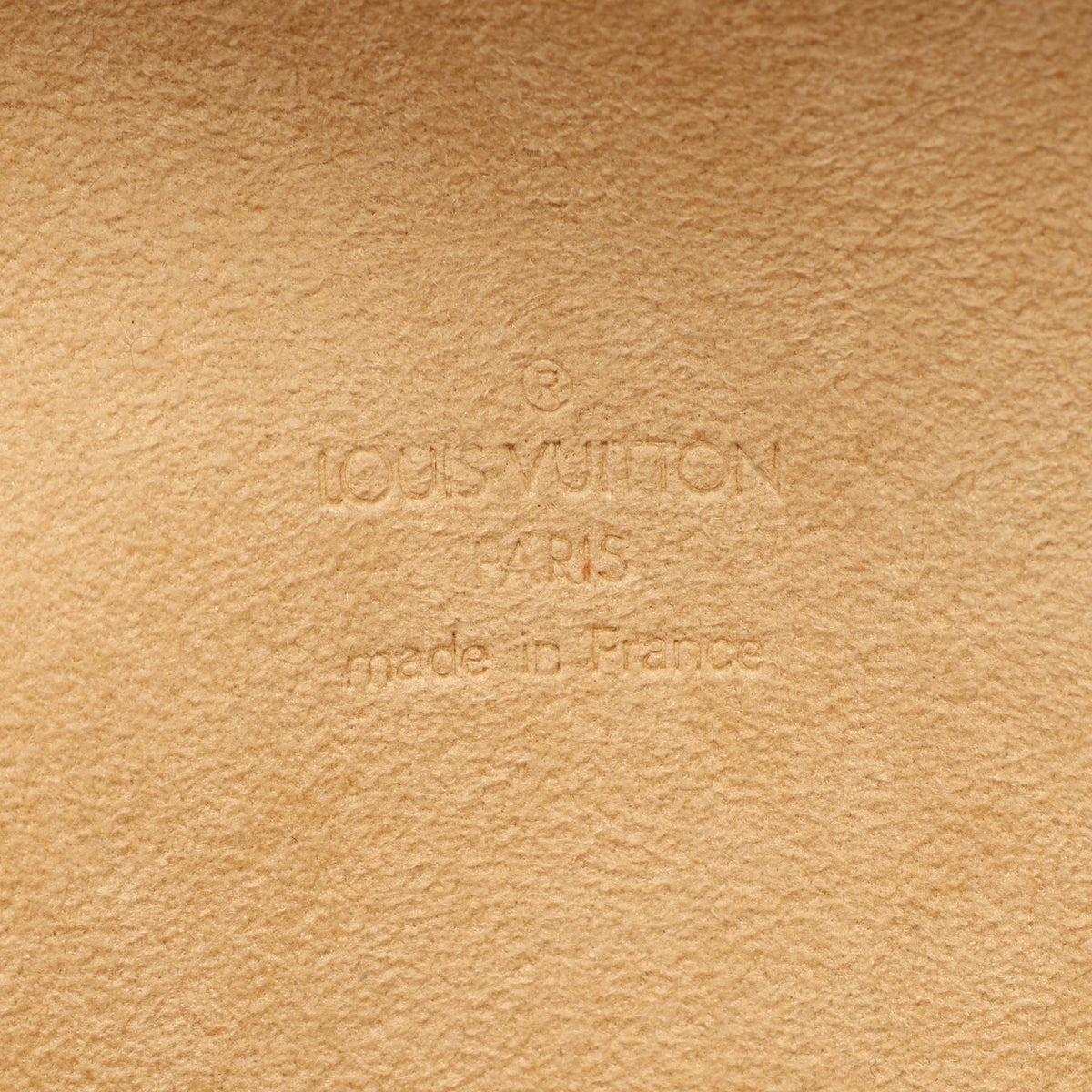 LOUIS VUITTON Pochette Florentine · Monogram