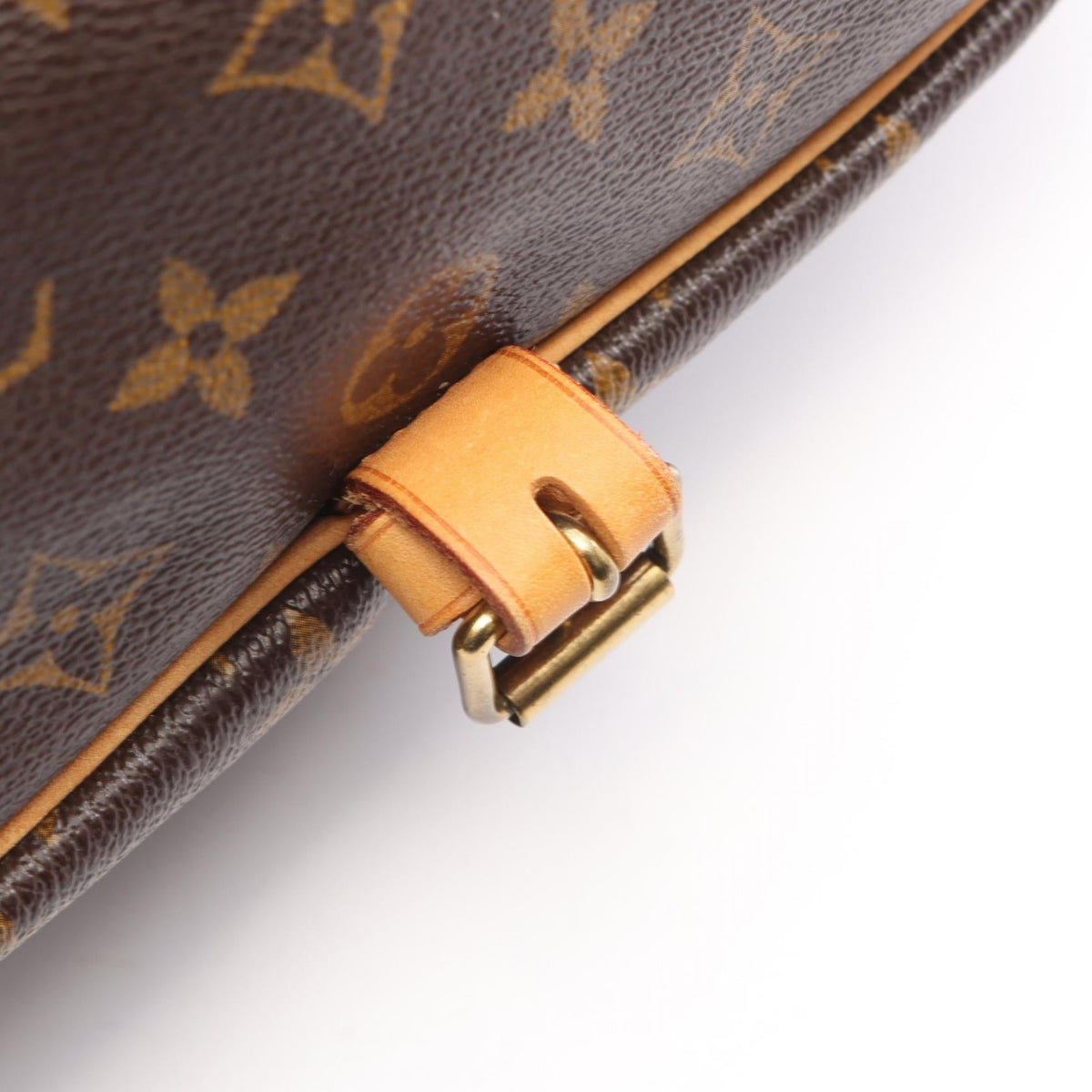 Louis Vuitton Saumur 30 · Monogram