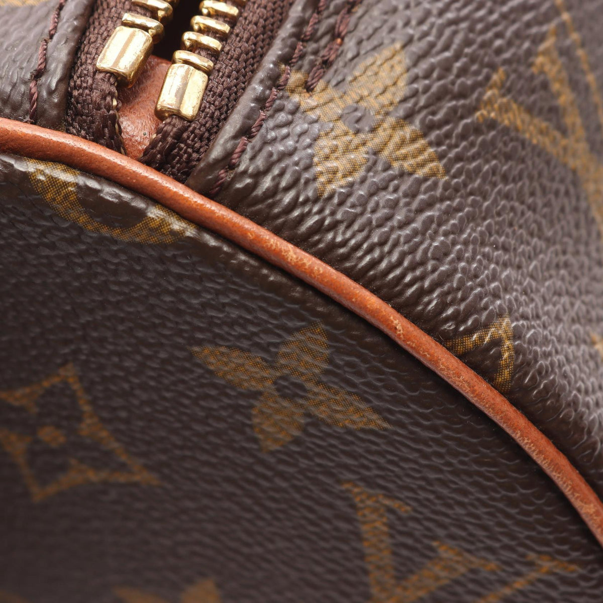 Louis Vuitton Papillon 30 · Monogram