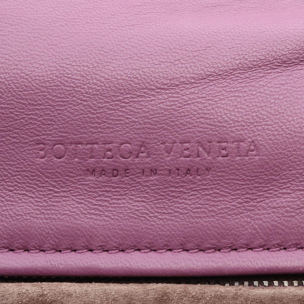 Bottega Veneta Intrecciato · Leather