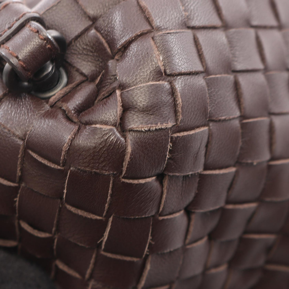 Bottega Veneta Intrecciato · Bucket Bag