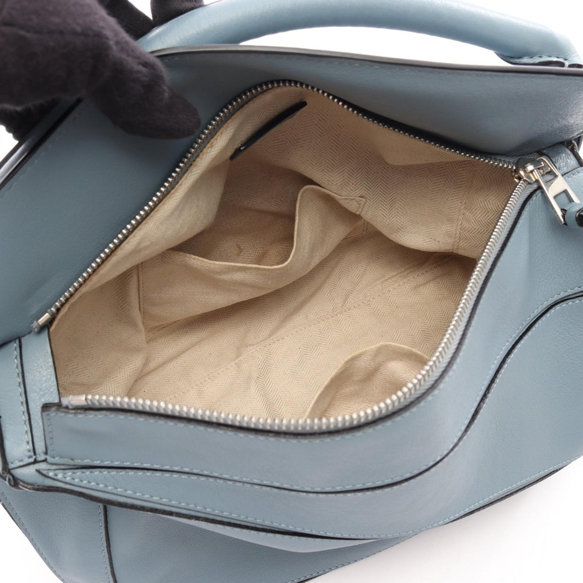Loewe Puzzle · Medium · Leather