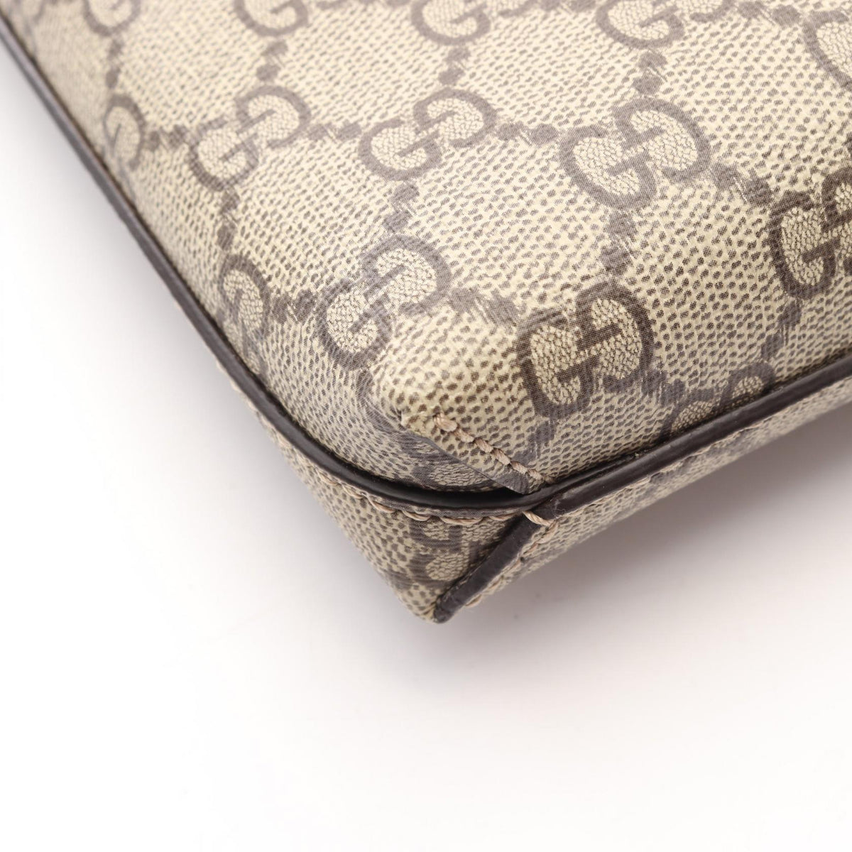 Gucci Interlocking G · GG Supreme Messenger