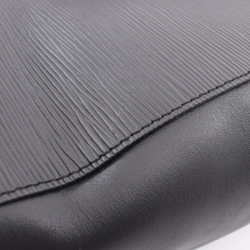 Louis Vuitton Grand Sac LV Circle · Épi