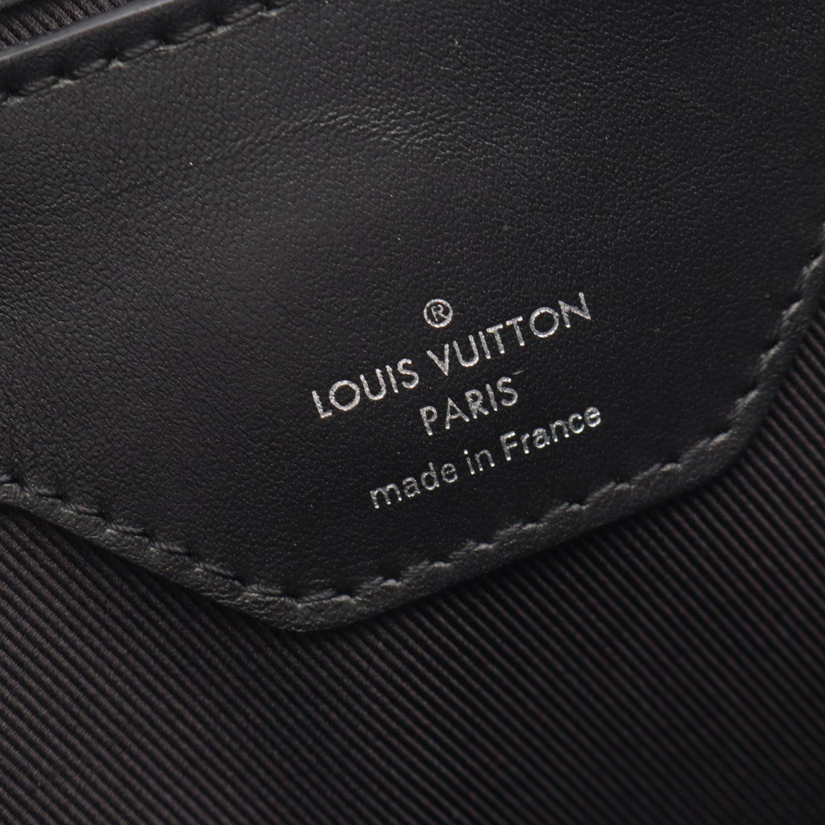 Louis Vuitton Grand Sac LV Circle · Épi