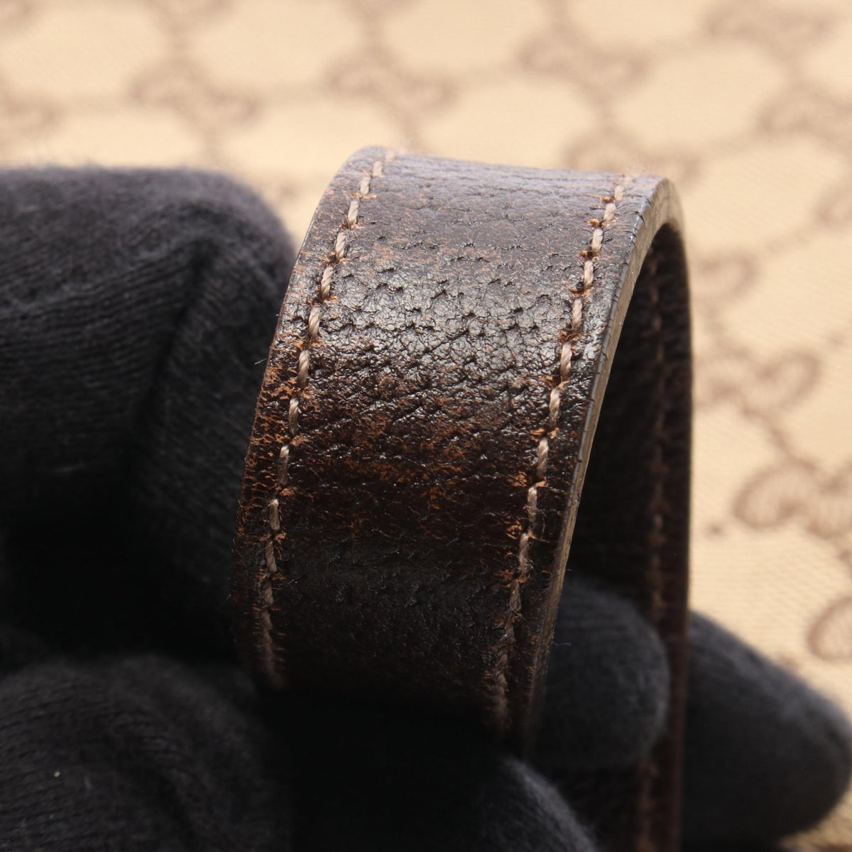 GUCCI Abbey · GG Canvas