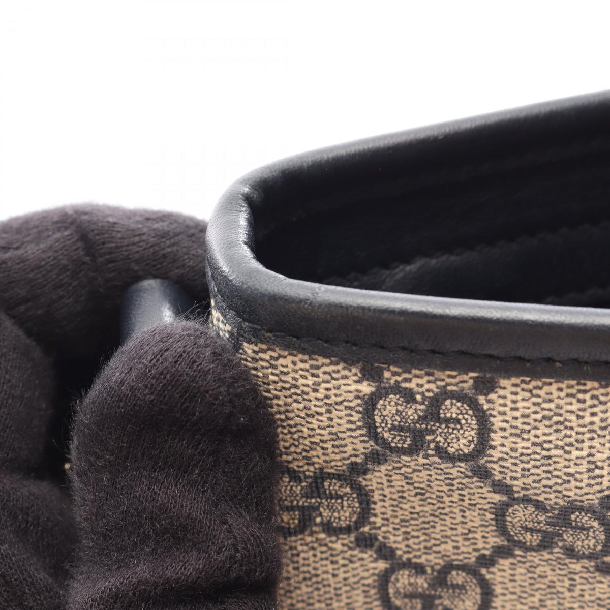 Gucci GG Supreme · Crossbody