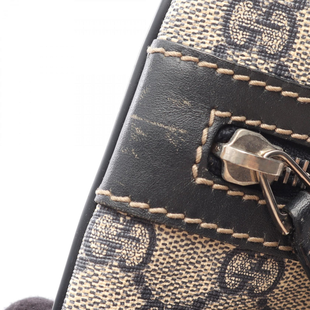 Gucci GG Supreme · Crossbody