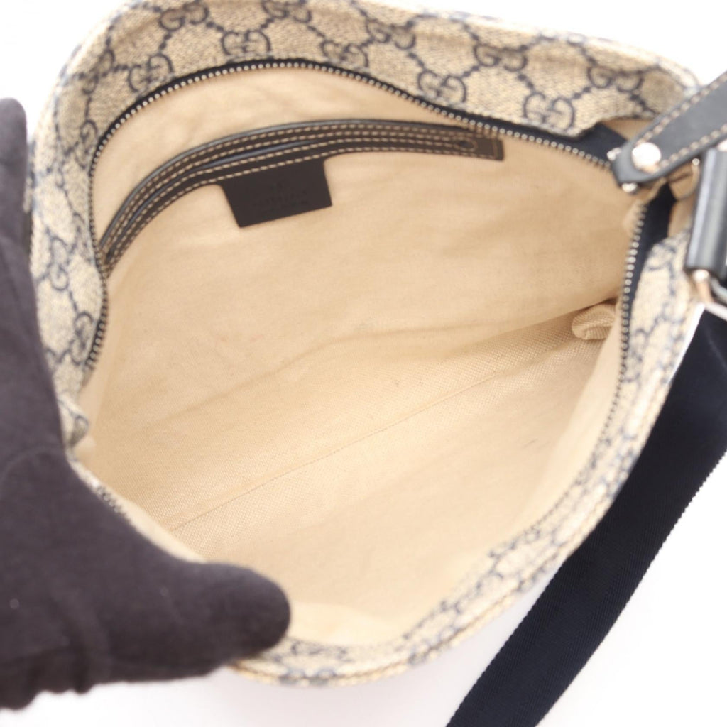 Gucci GG Supreme · Crossbody
