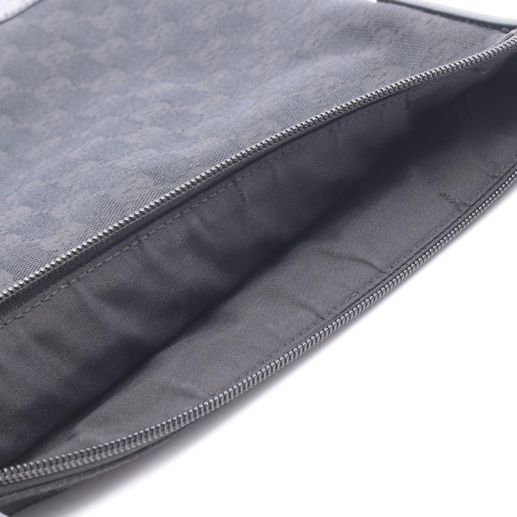 Gucci · GG Canvas · Crossbody