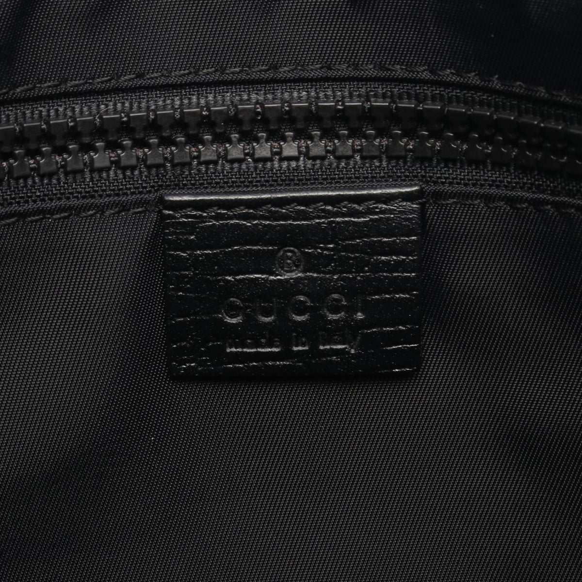 Gucci · GG Supreme · Crossbody