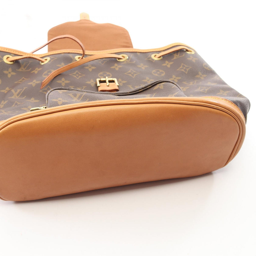 Louis Vuitton Montsouris MM · Monogram