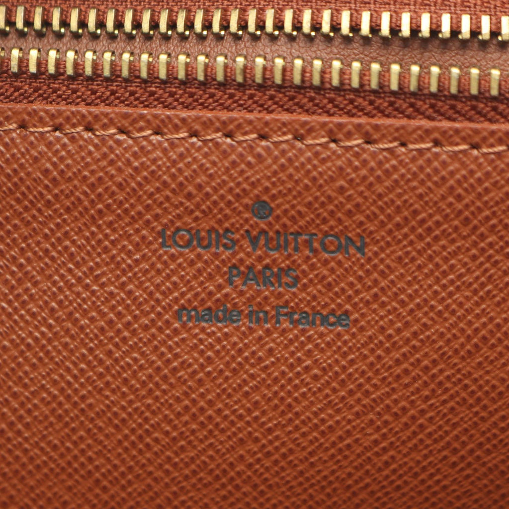Louis Vuitton Trocadero 27 · Monogram