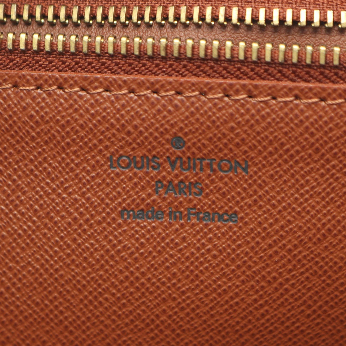 Louis Vuitton Trocadero 27 · Monogram
