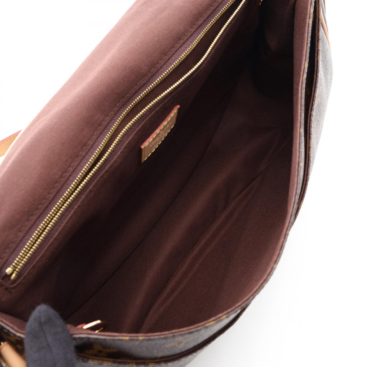 Louis Vuitton Menilmontant MM · Monogram