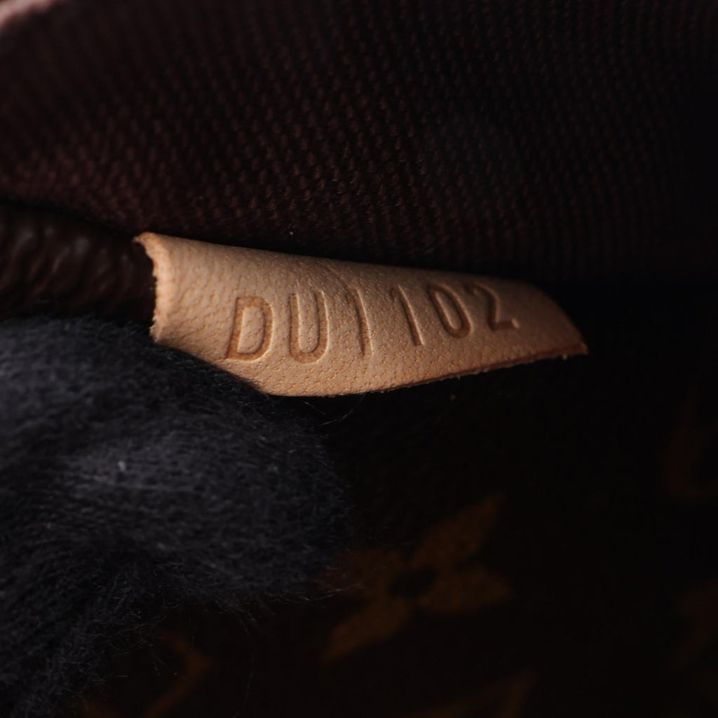 Louis Vuitton Menilmontant MM · Monogram