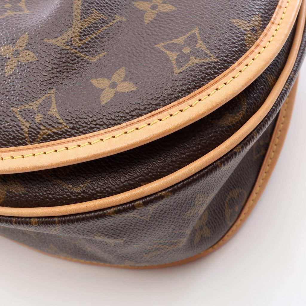 Louis Vuitton Menilmontant MM · Monogram