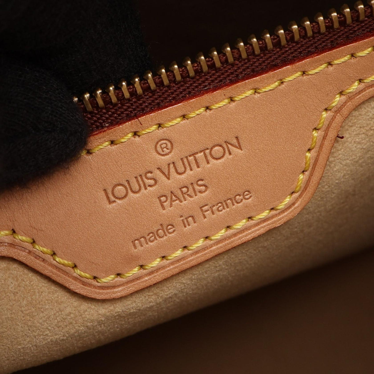 LOUIS VUITTON Looping GM · Monogram