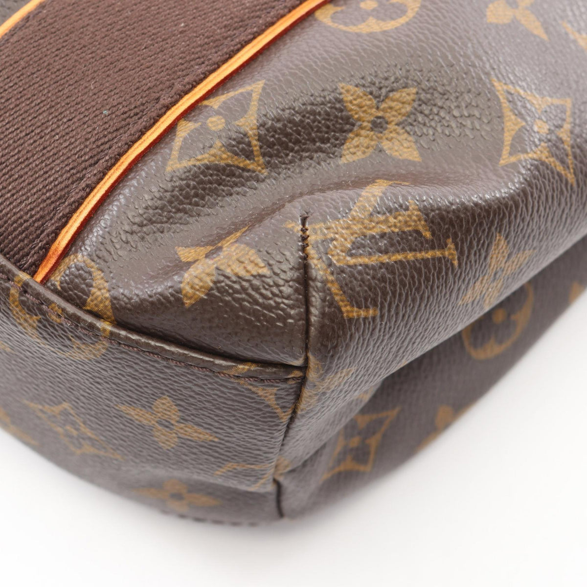 Louis Vuitton Cabas Bobourg · Monogram